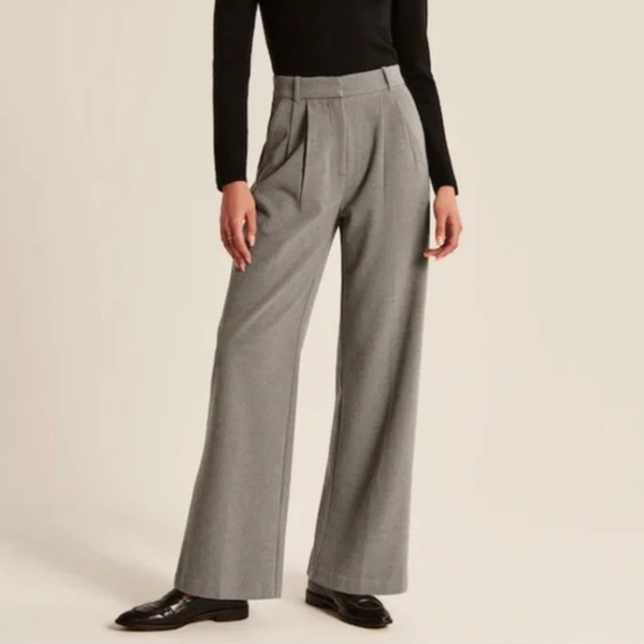 NWT Abercrombie & Fitch Sloane Gray Pleated Trouser Pants Large - Picture 1 of 16